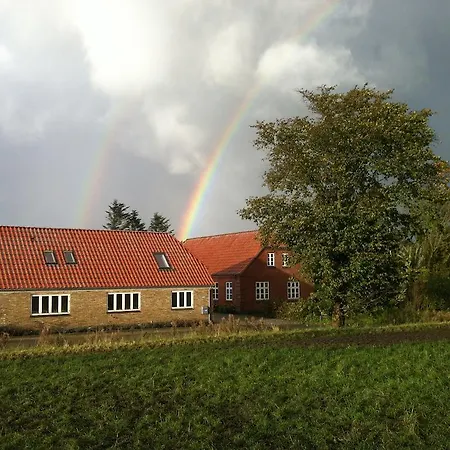 Çiftlik konaklama Agerdal - Dejligt Hus Midt I Og Have *